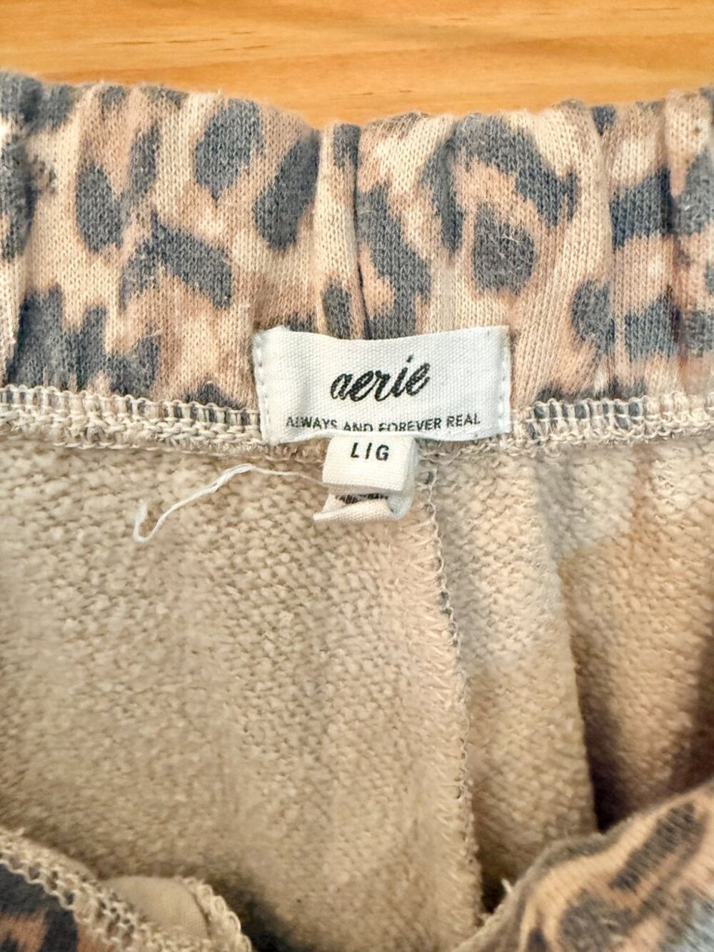 aerie Leopard Print Oversized Wide Leg High Rise Casual Lounge Sweatpants size L - Picture 3 of 5